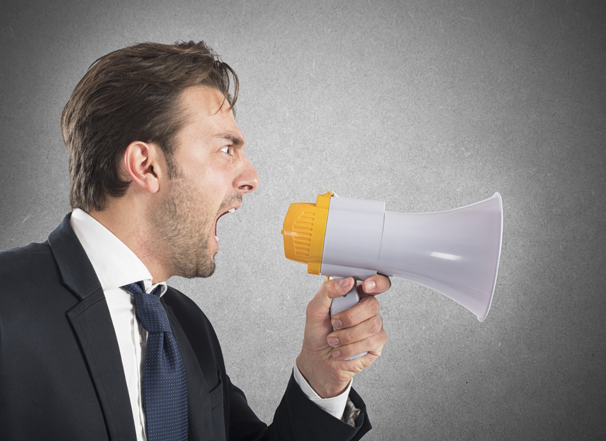 Stop met 'de baas spelen' – start met natuurlijk leiderschap!